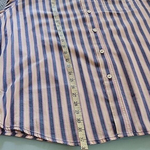 Tommy Bahama  Button Down Shirt - Picture 7 of 12